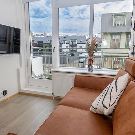 Charming Deluxe Apartment Akureyri Habitación foto