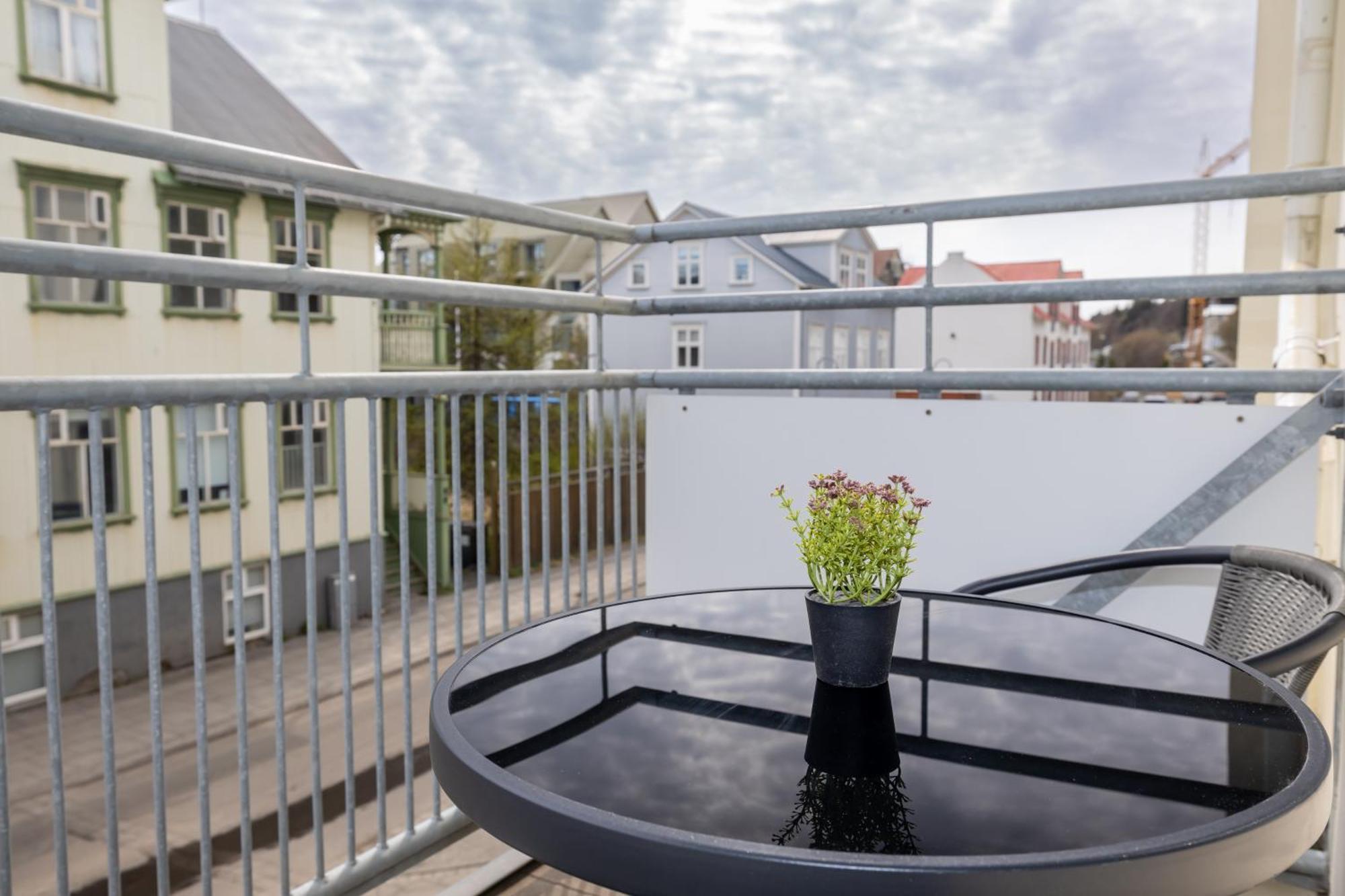 Charming Deluxe Apartment Akureyri Habitación foto